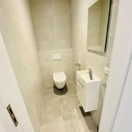 Luxury New Flat In Center With Terrace And Parking-142-99